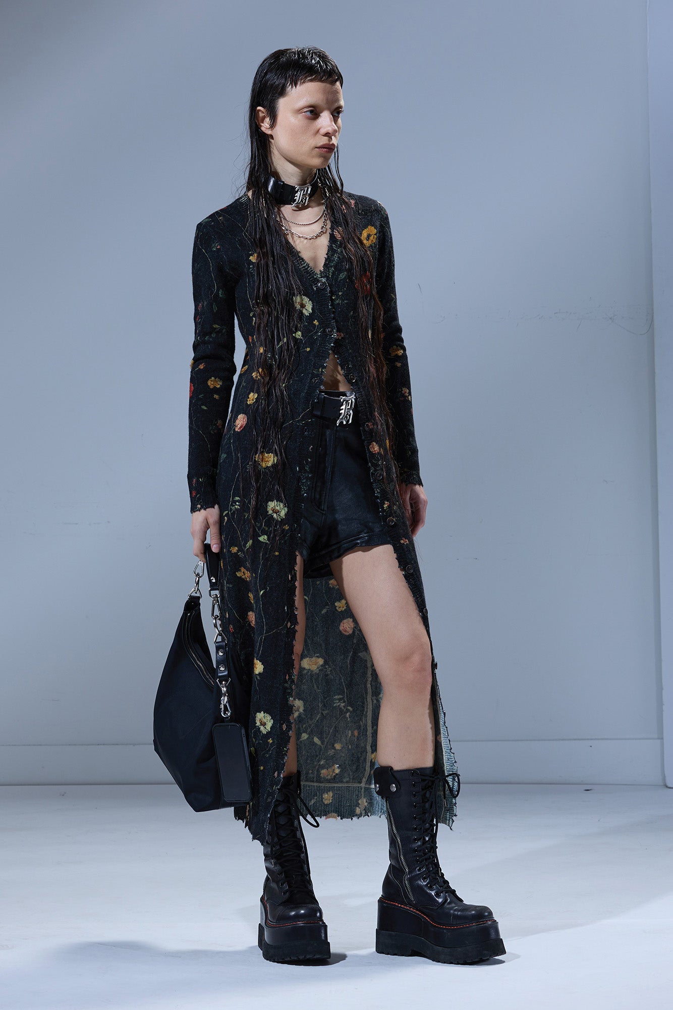 PRINTED SKINNY LONG CARDIGAN - FLORAL ON BLACK - R13