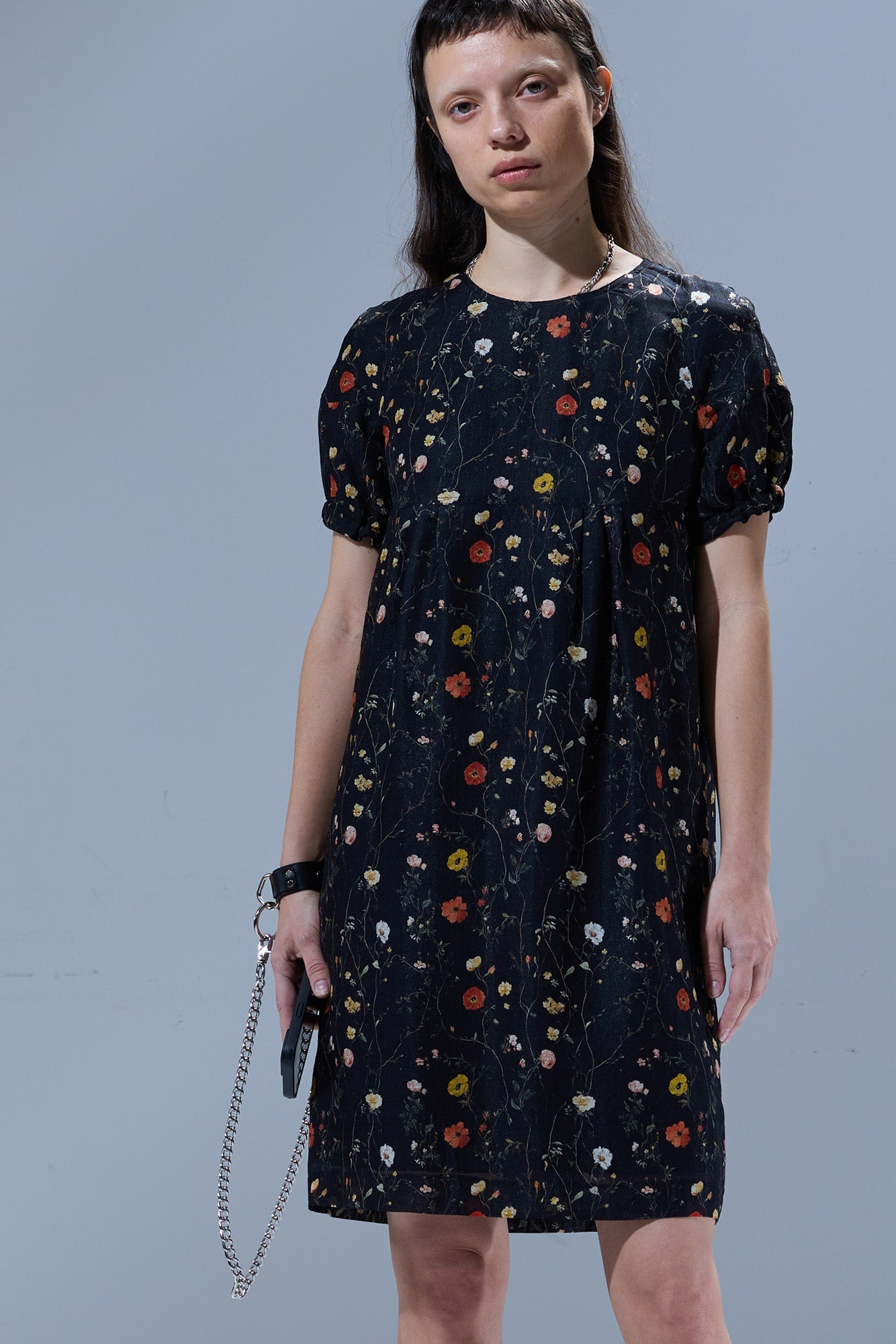 RAGLAN SLEEVE BABYDOLL DRESS - FLORAL ON BLACK - R13