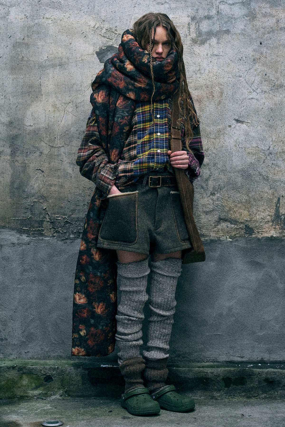 Relaxed Short With Shearling Pockets - Brown - R13