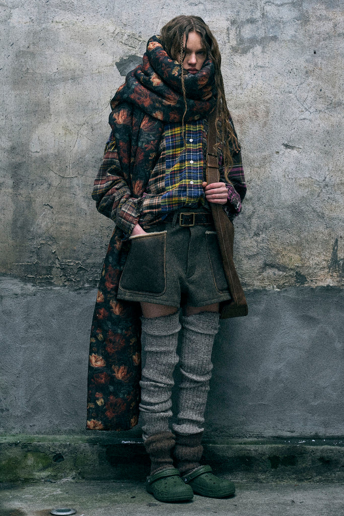Relaxed Short With Shearling Pockets - Brown