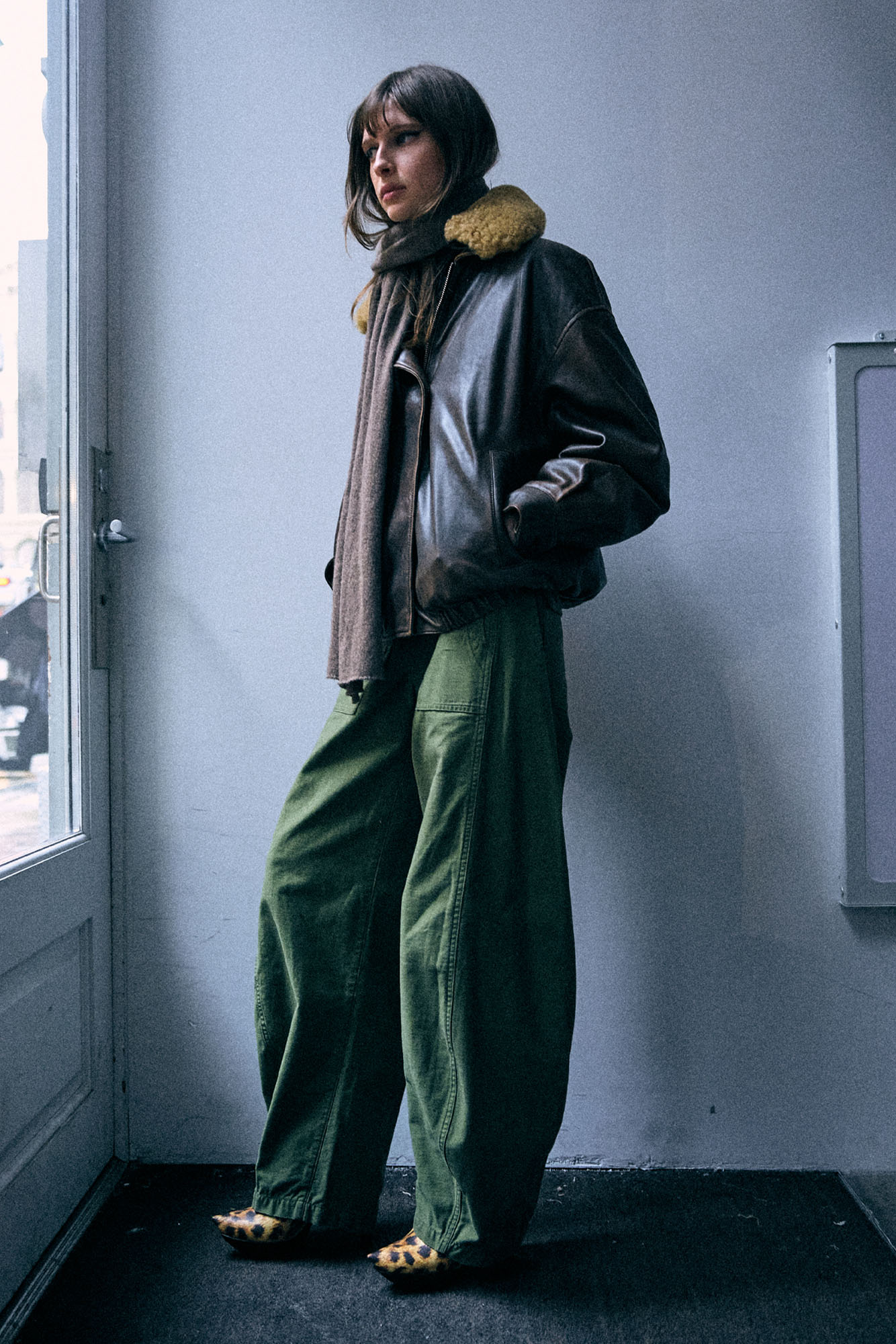 Removable Collar Leather Bomber - Brown - R13