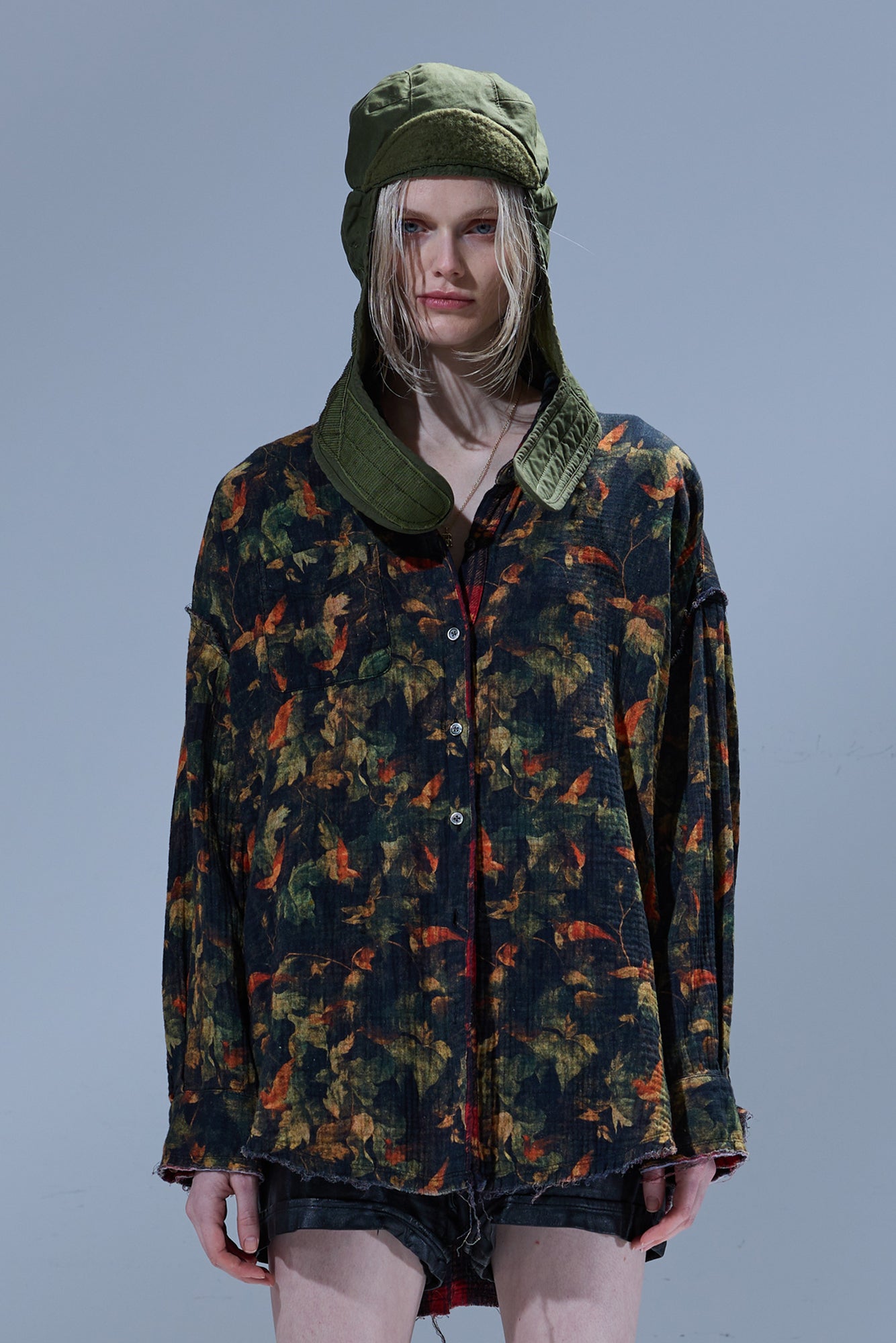 REVERSIBLE DROP NECK SHIRT - RED PLAID WITH LEAF CAMO - R13