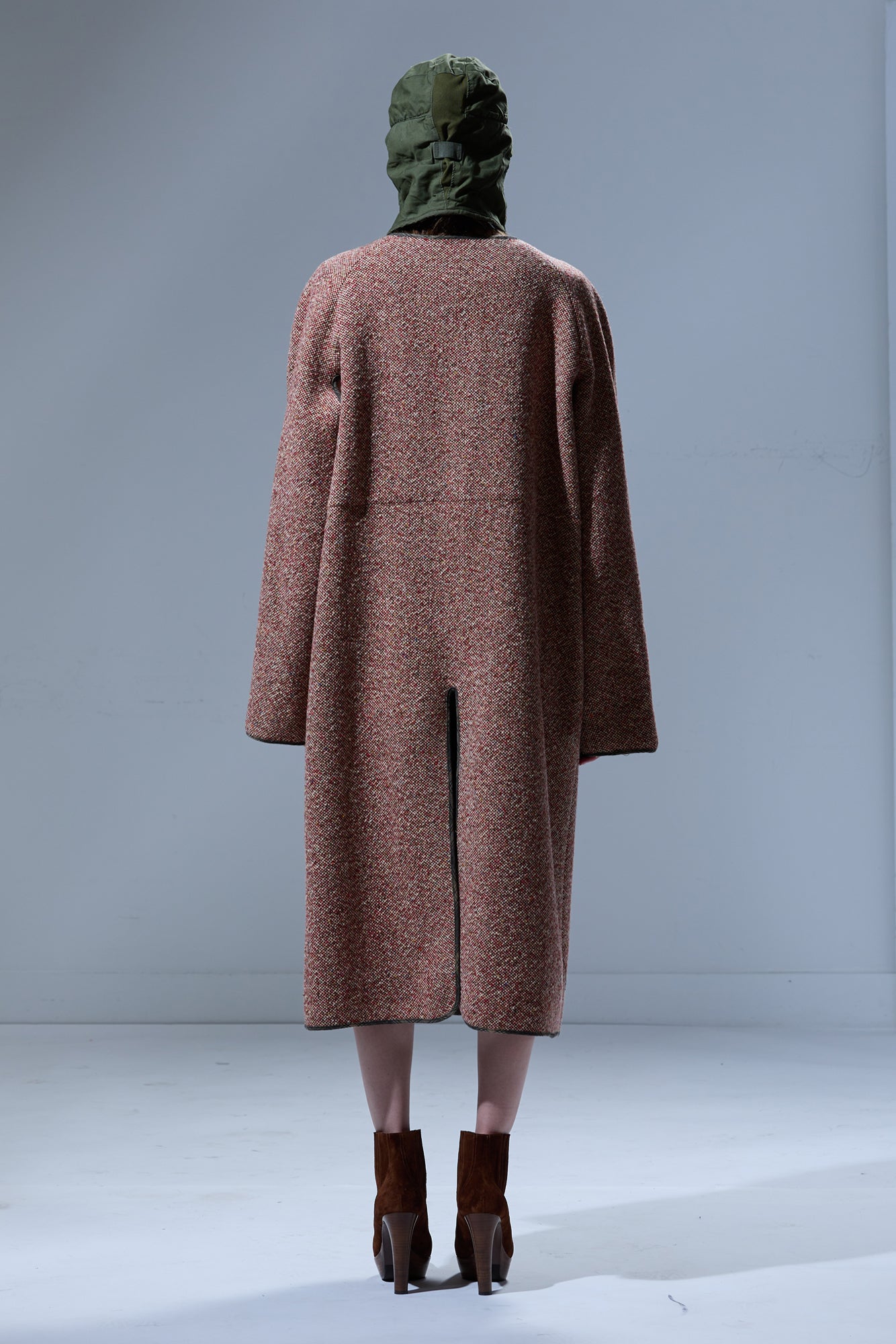 REVERSIBLE OVERSIZED RAGLAN LINER - RED / CREAM WITH SAGE PLAID - R13