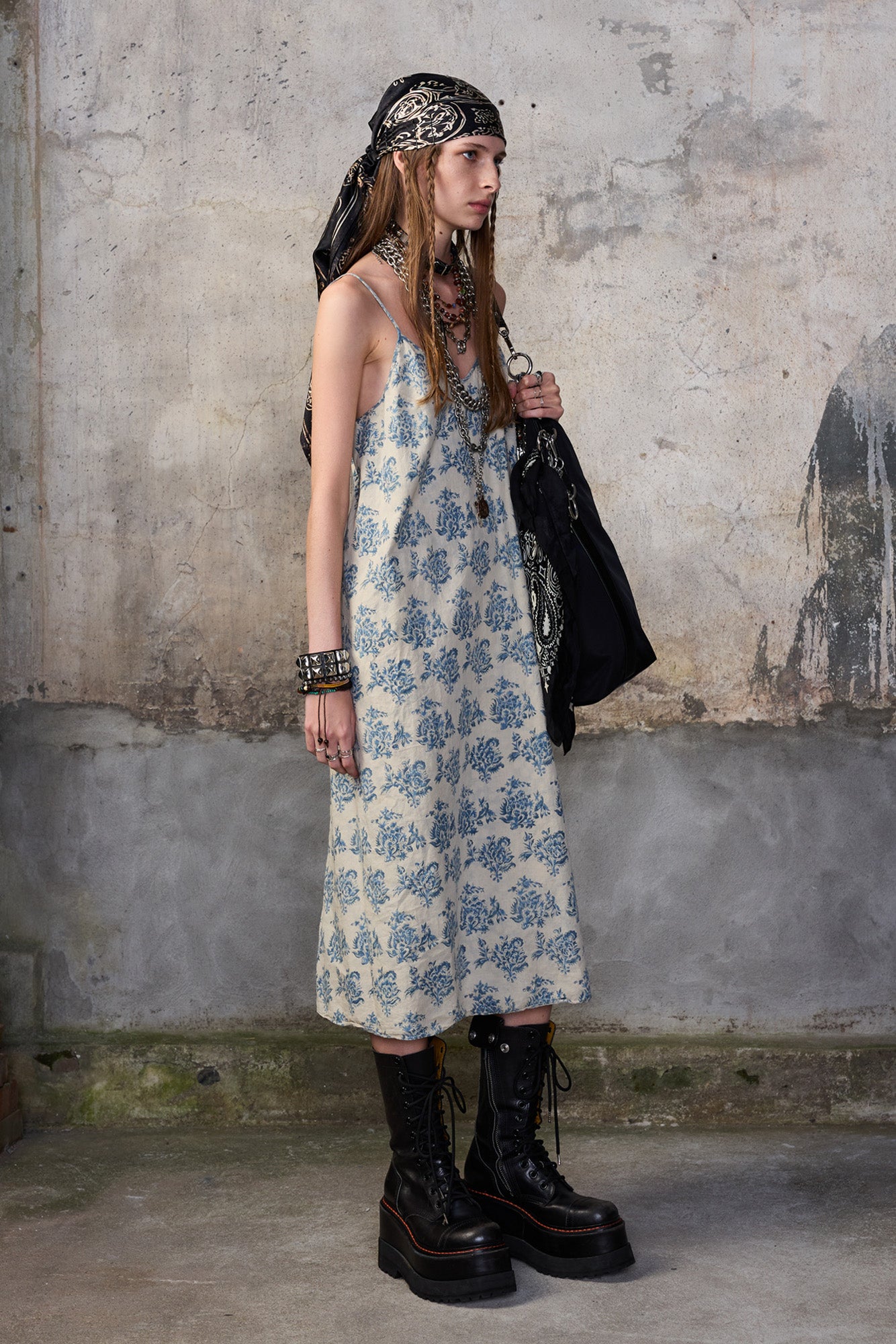 REVERSIBLE SLIP DRESS - BLUE PAISLEY INDIGO PRINT - R13