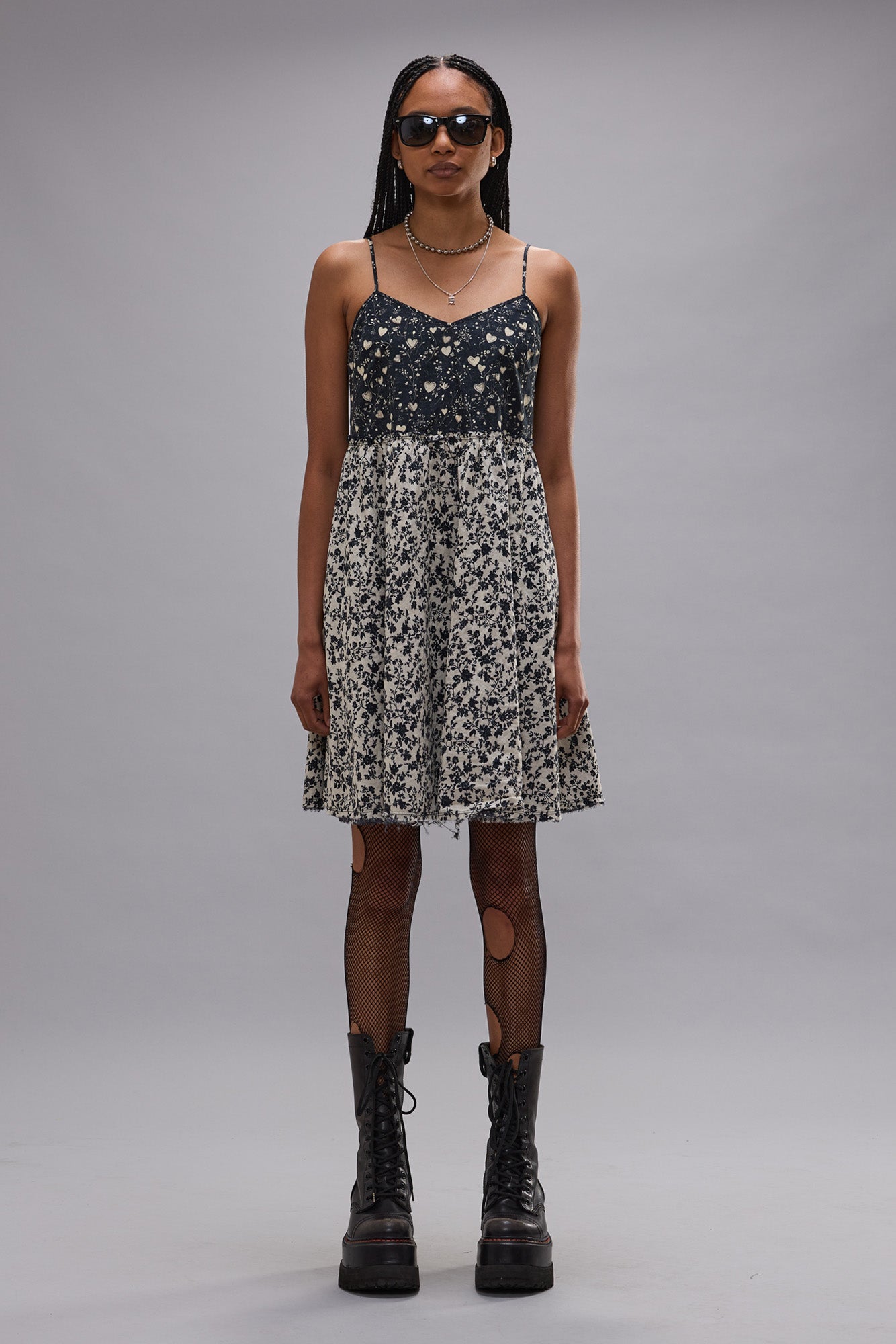 REVERSIBLE STRAPPY SLIP - BLACK FLORAL MINI HEARTS - R13