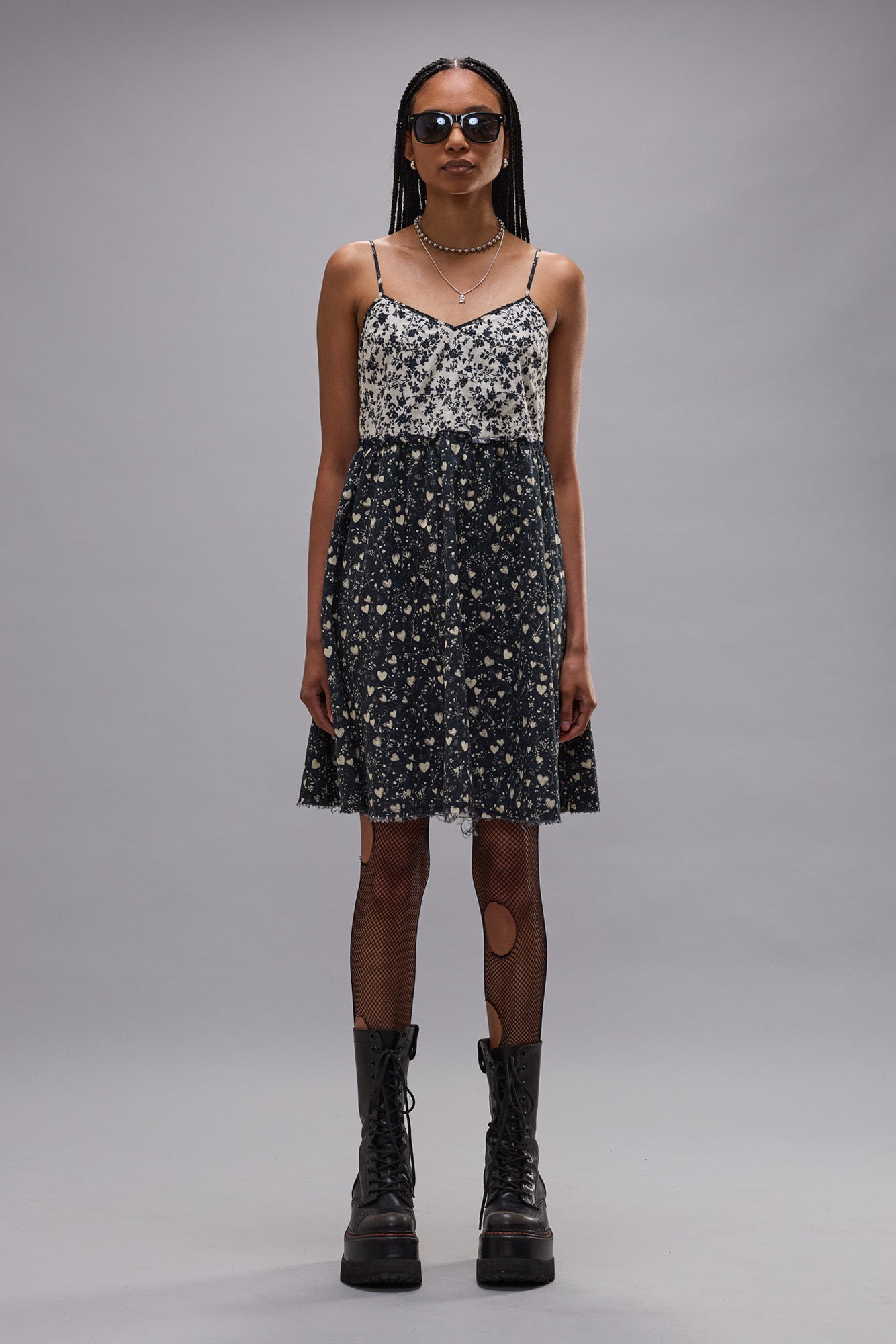 REVERSIBLE STRAPPY SLIP - BLACK FLORAL MINI HEARTS - R13