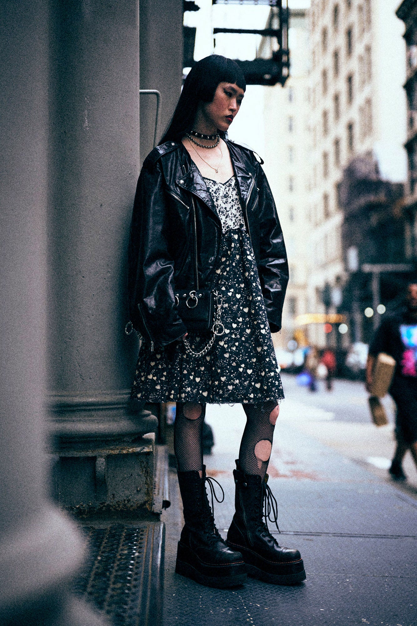 REVERSIBLE STRAPPY SLIP - BLACK FLORAL MINI HEARTS - R13