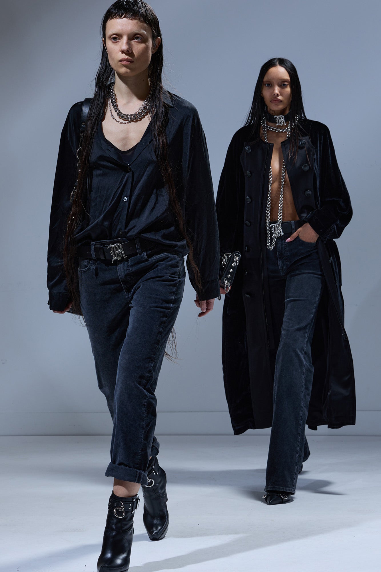 ROMEO JEAN - OBSIDIAN STRETCH CORD BLACK - R13