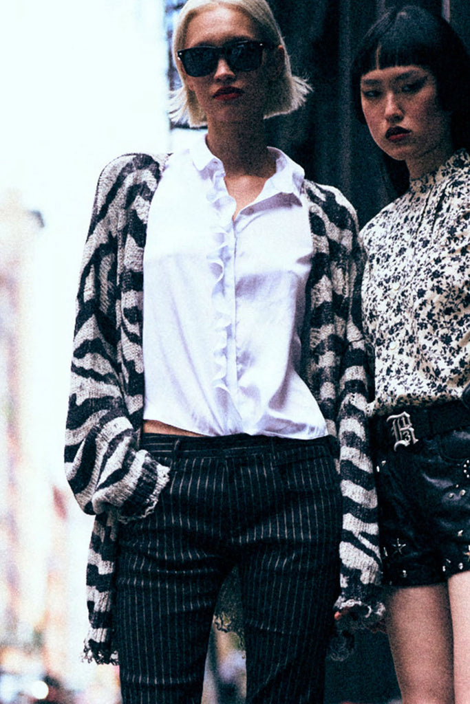 RUFFLE BLOUSE - WHITE