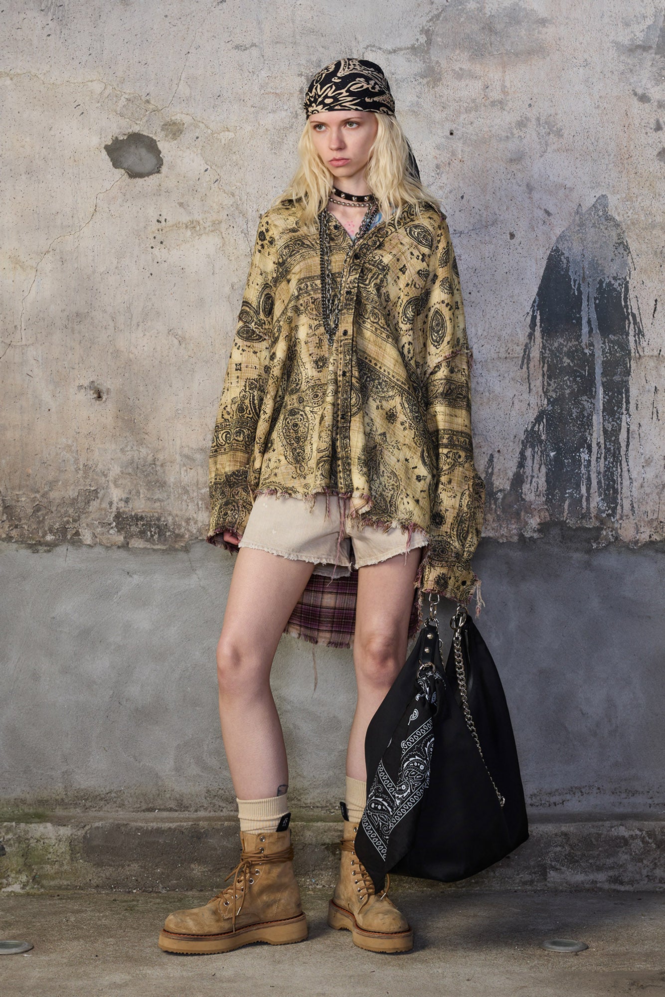 SHREDDED SEAM DROP NECK SHIRT - KHAKI BANDANA BLACK OVERPRINT - R13