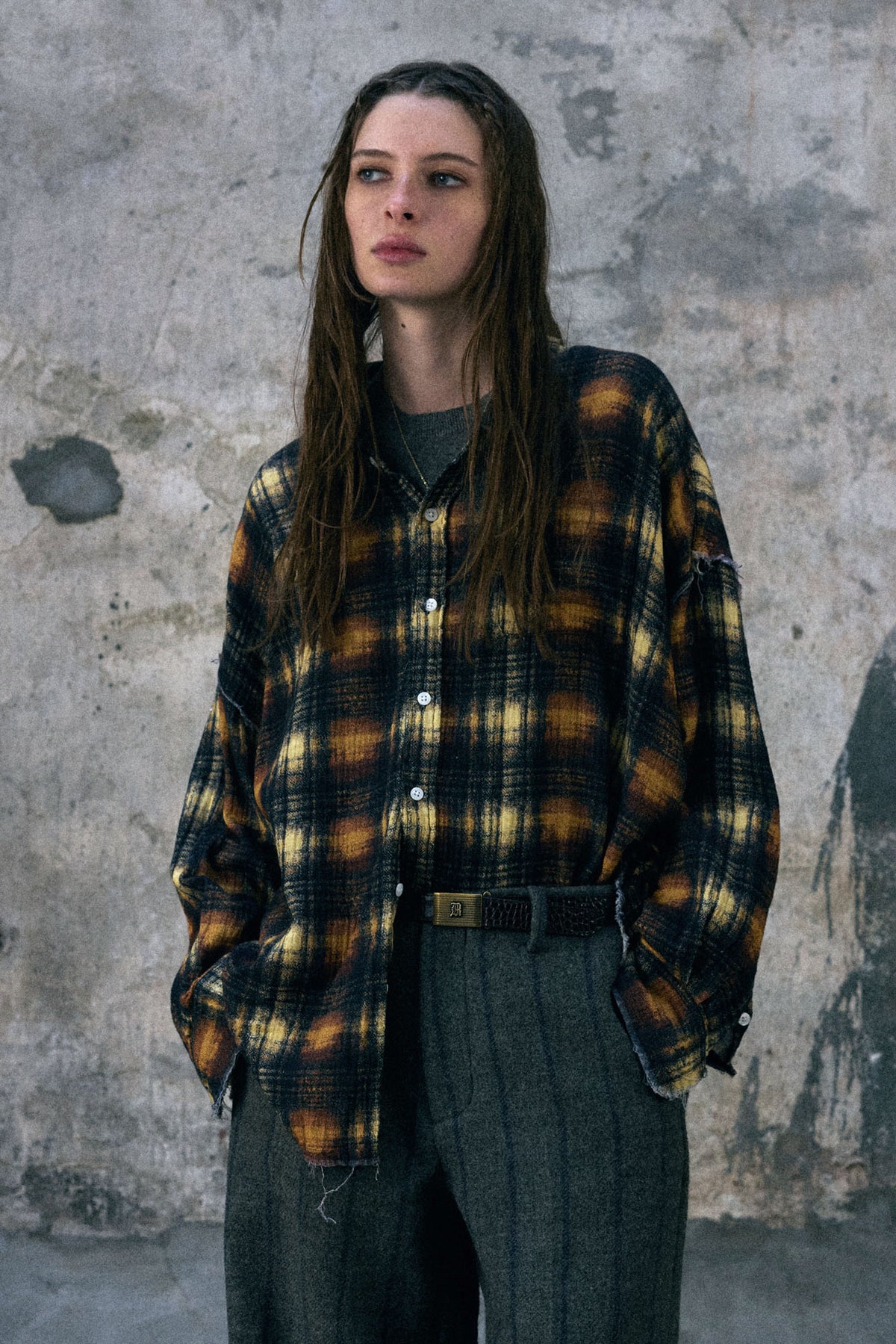Shredded Seam Drop Neck Shirt - Khaki Black Cream Plaid - R13