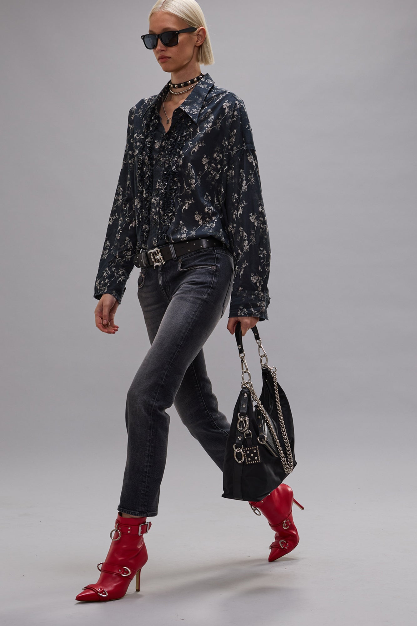 SHREDDED SEAM RUFFLE SHIRT - FLORAL ON BLACK - R13