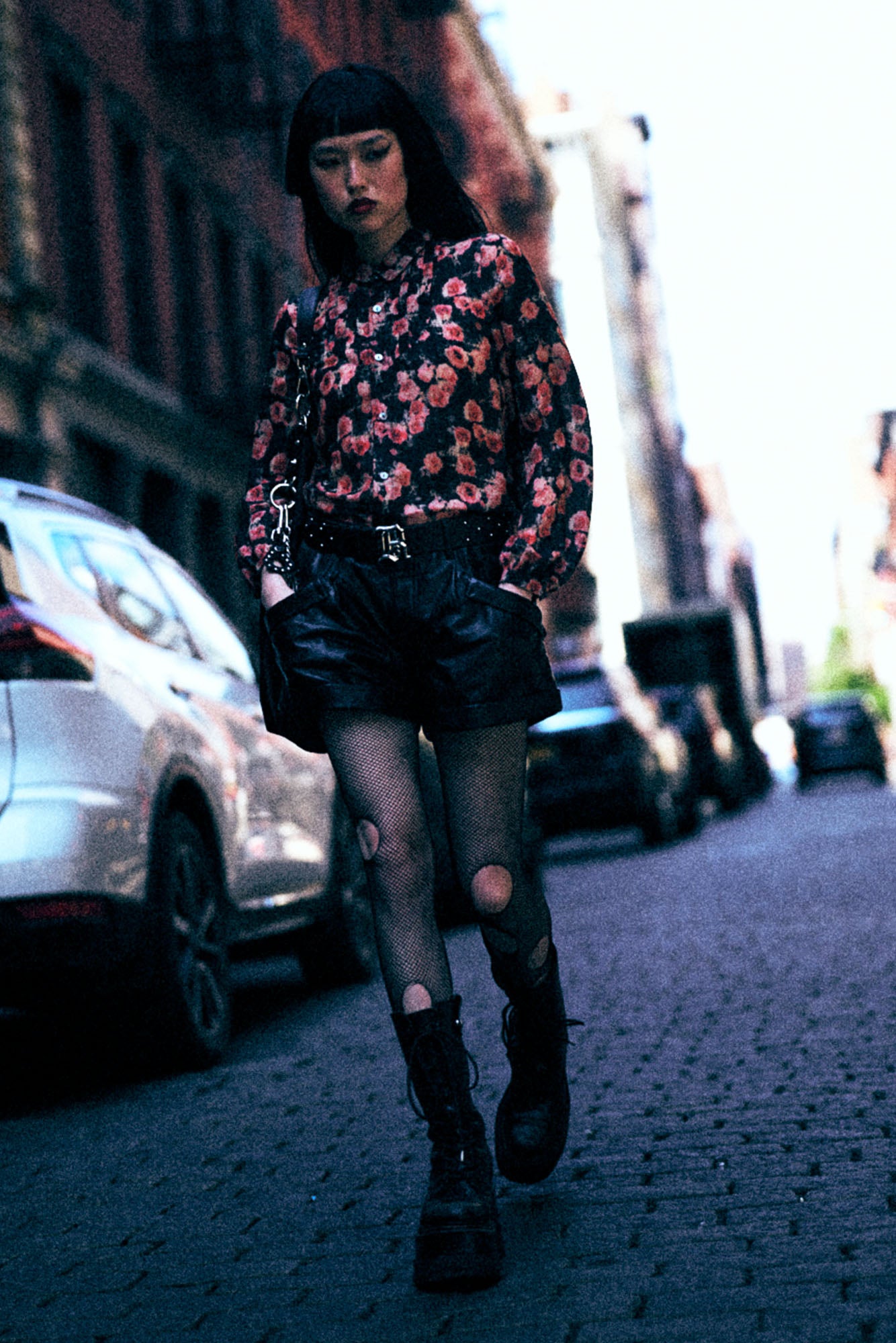 SHRUNKEN BLOUSE WITH PLEATED TUXEDO FRONT - ROSES ON BLACK - R13