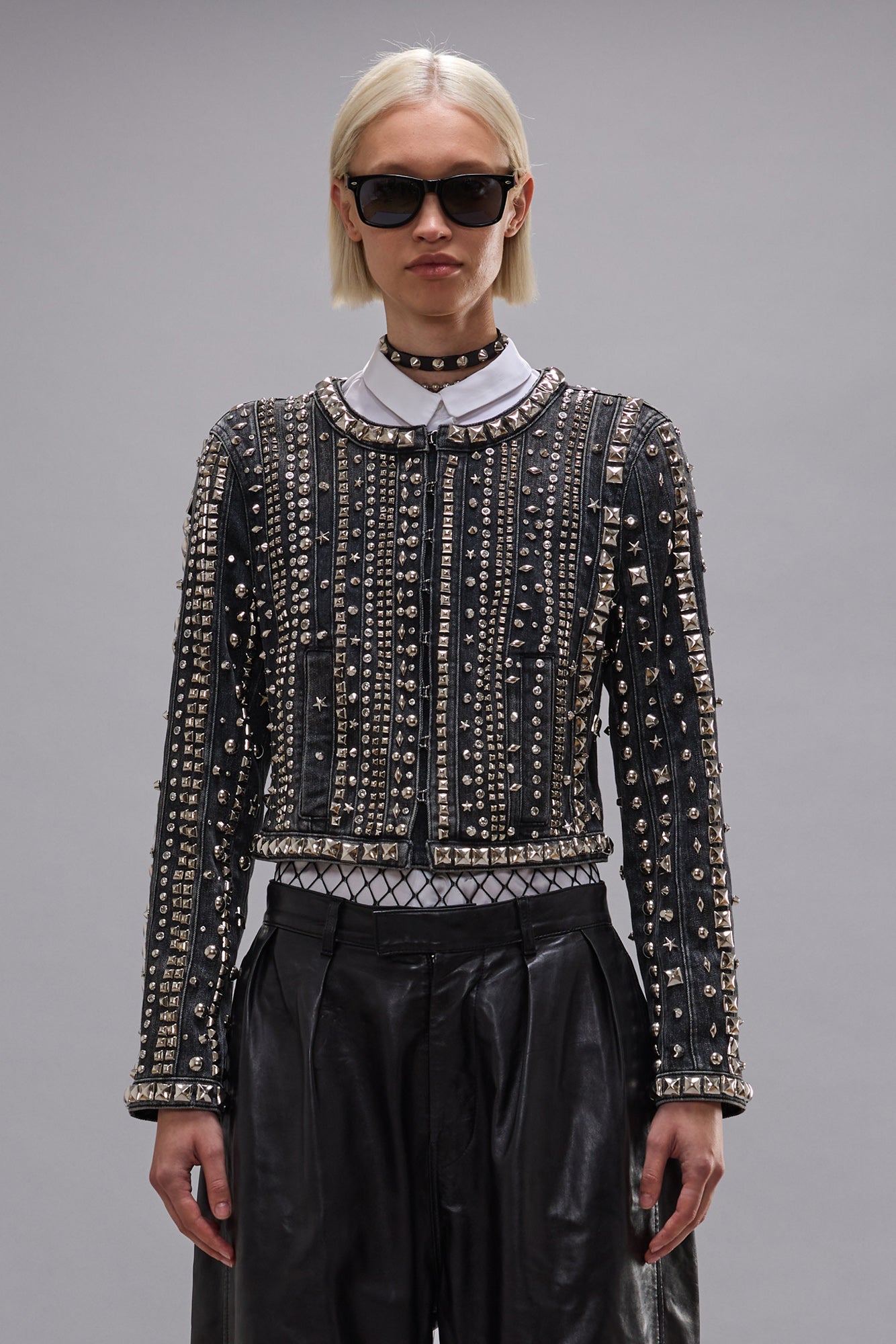 STUDDED HOOK FRONT DENIM JACKET - KENNET BLACK STRETCH - R13