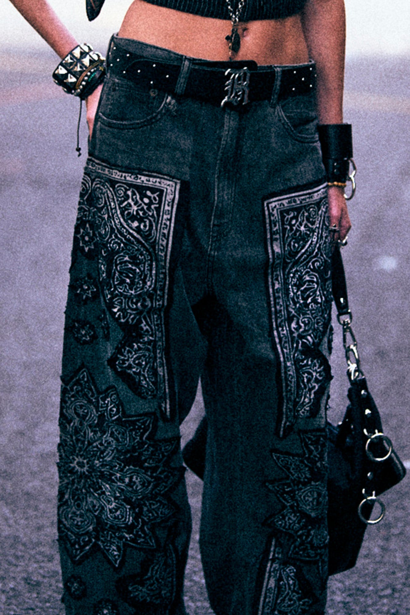 パンツ archive EDWIN coated black denim swagY2K VENTI JEAN - BLACK ASH BANDANA APPLIQUE - R13