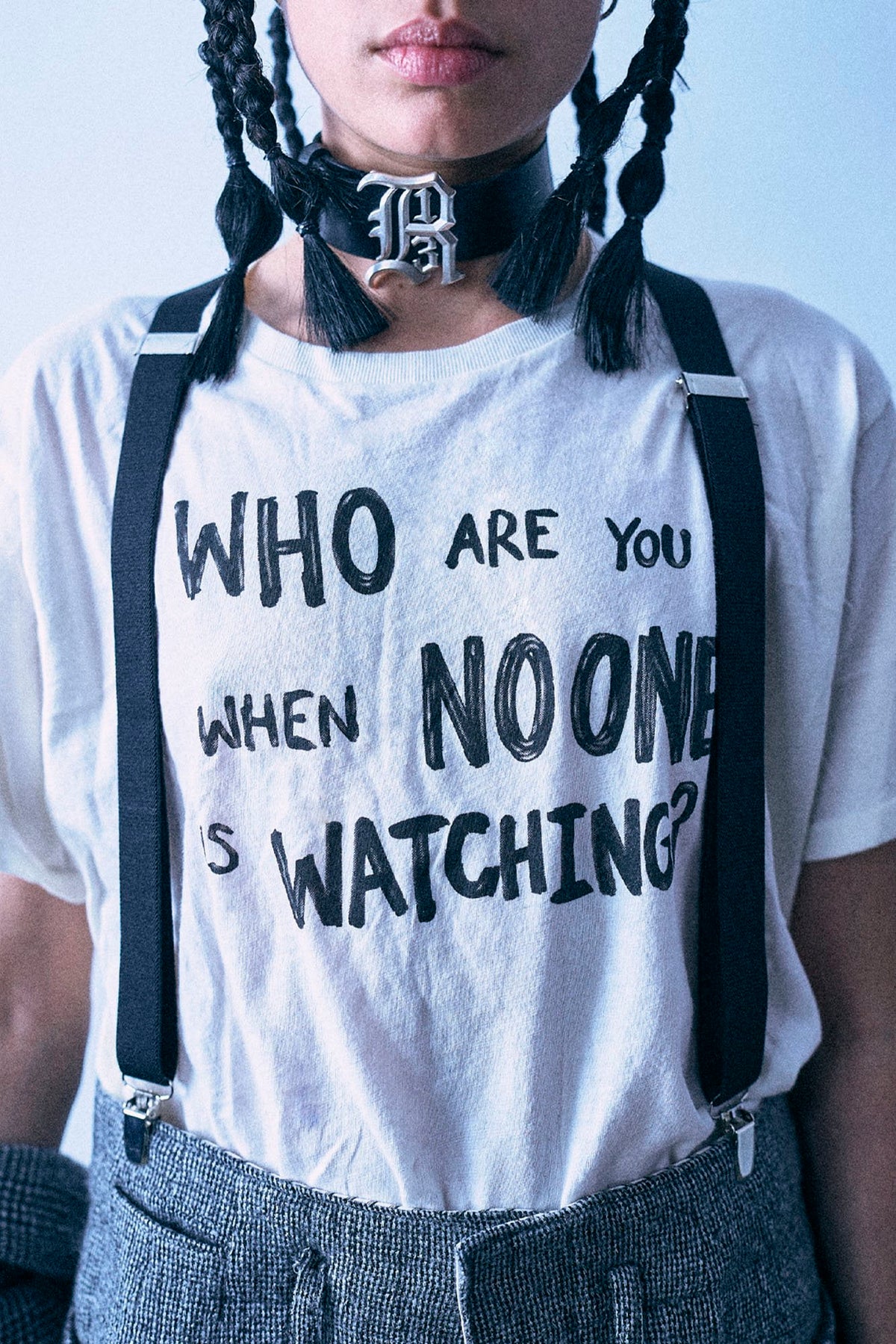 Who Are You Boy T - Off White - R13