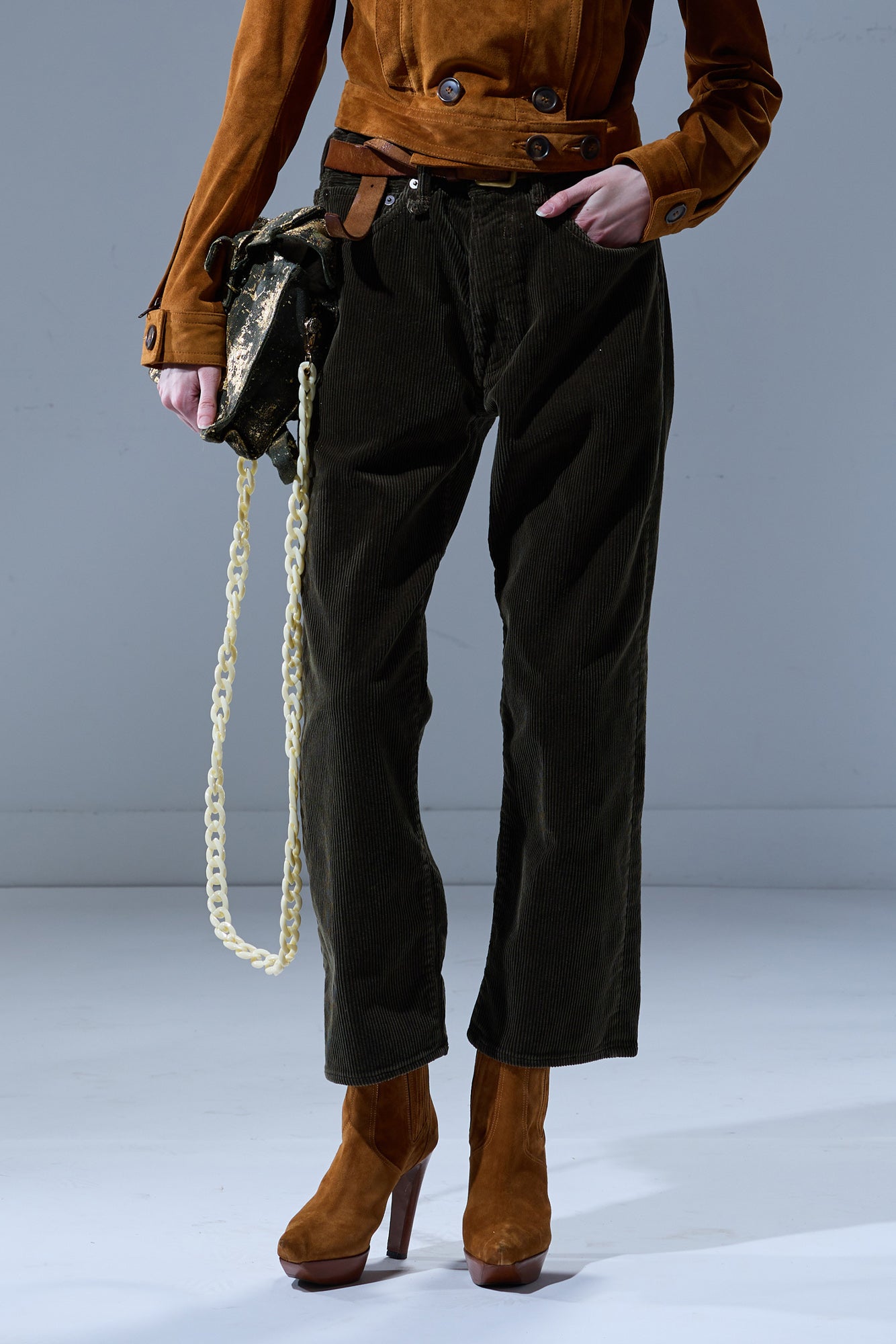 X-BOYFRIEND JEAN - HEAVY OLIVE CORD - R13