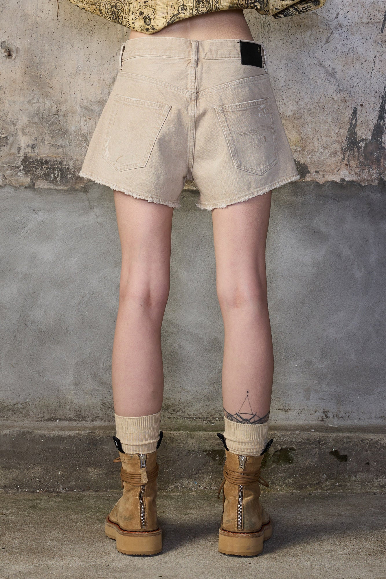 X-BOYFRIEND SHORT - KHAKI HAZE - R13