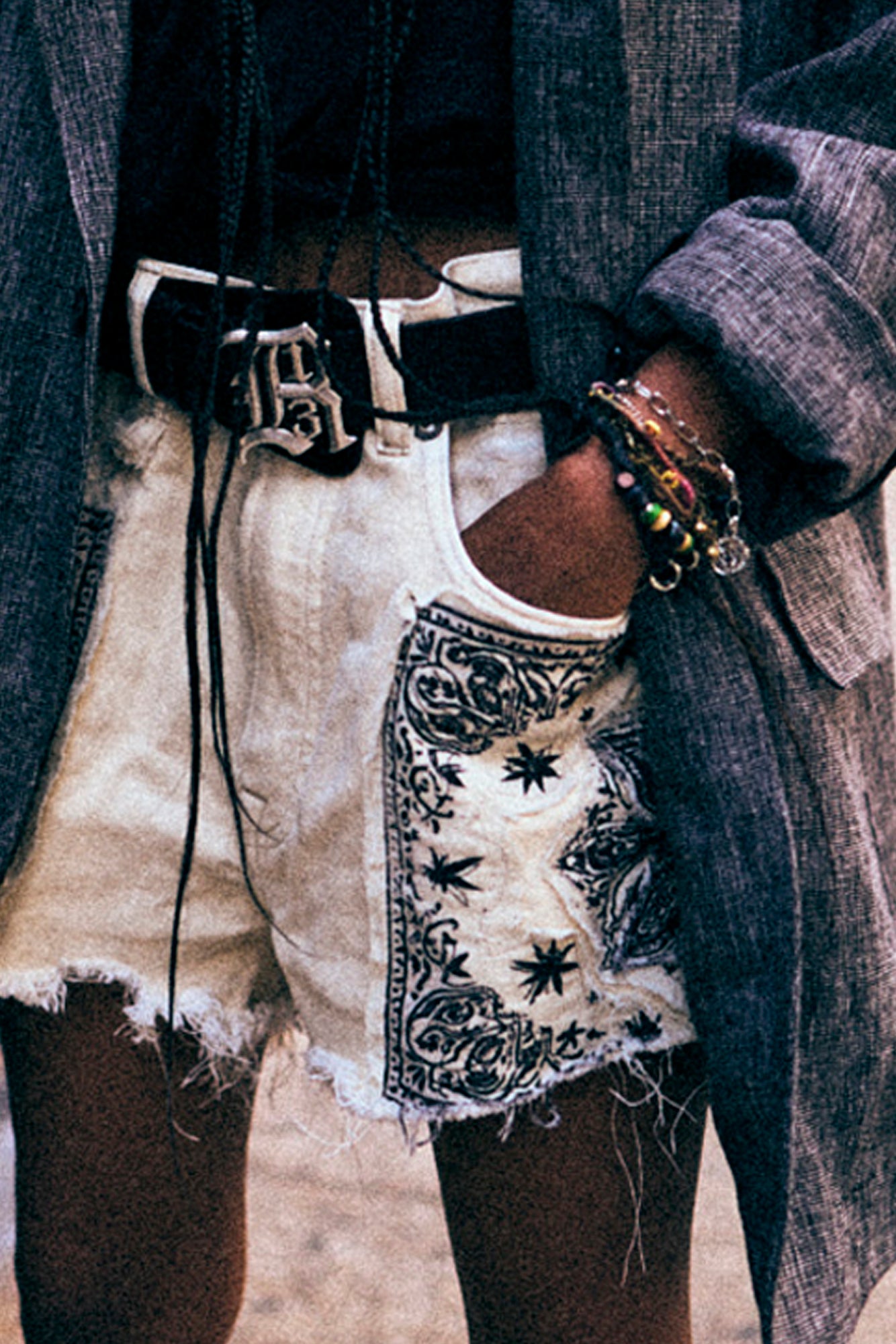 X-BOYFRIEND SHORT - WHITE ECRU BANDANA APPLIQUE - R13