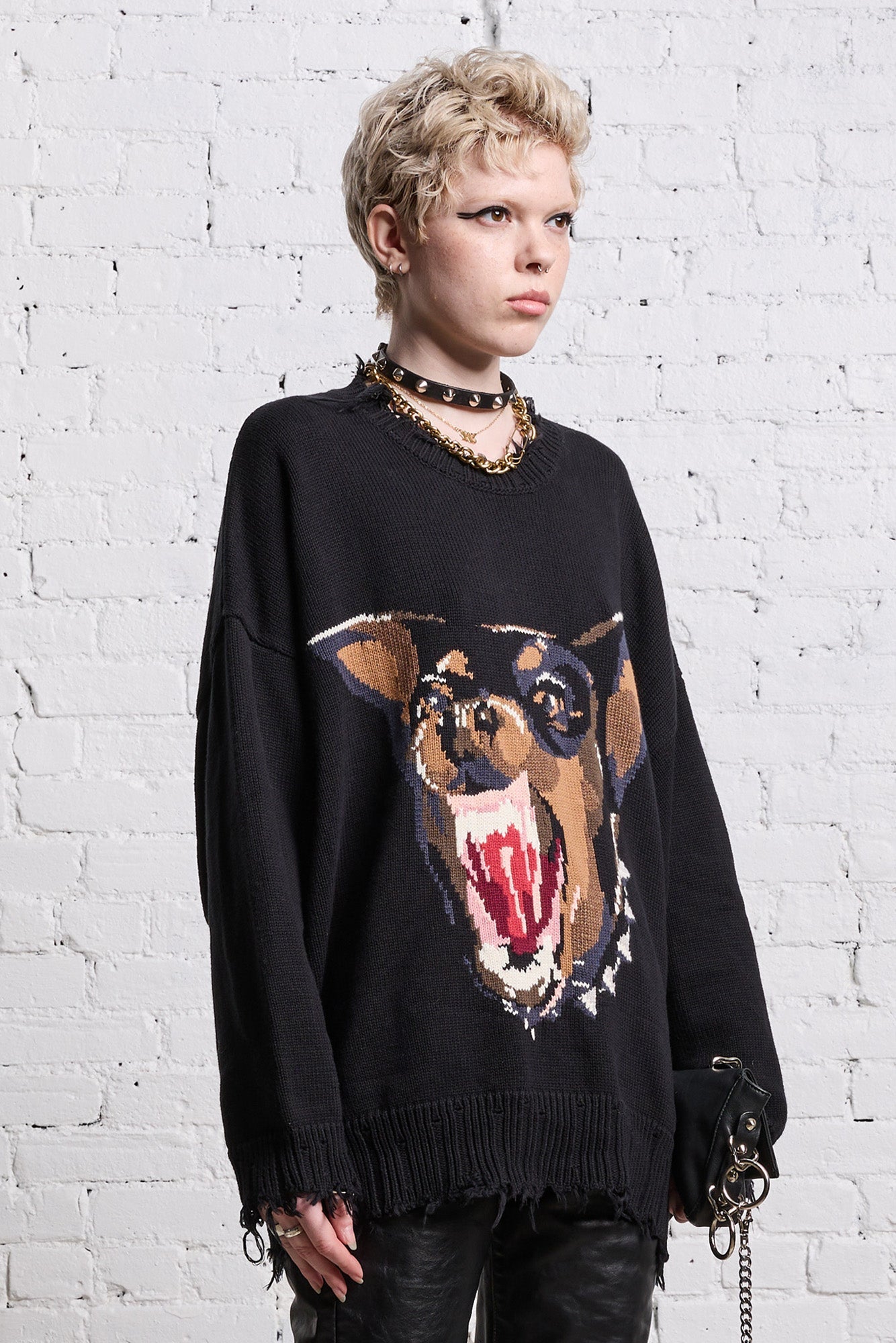 ANGRY CHIHUAHUA OVERSIZED SWEATER - BLACK