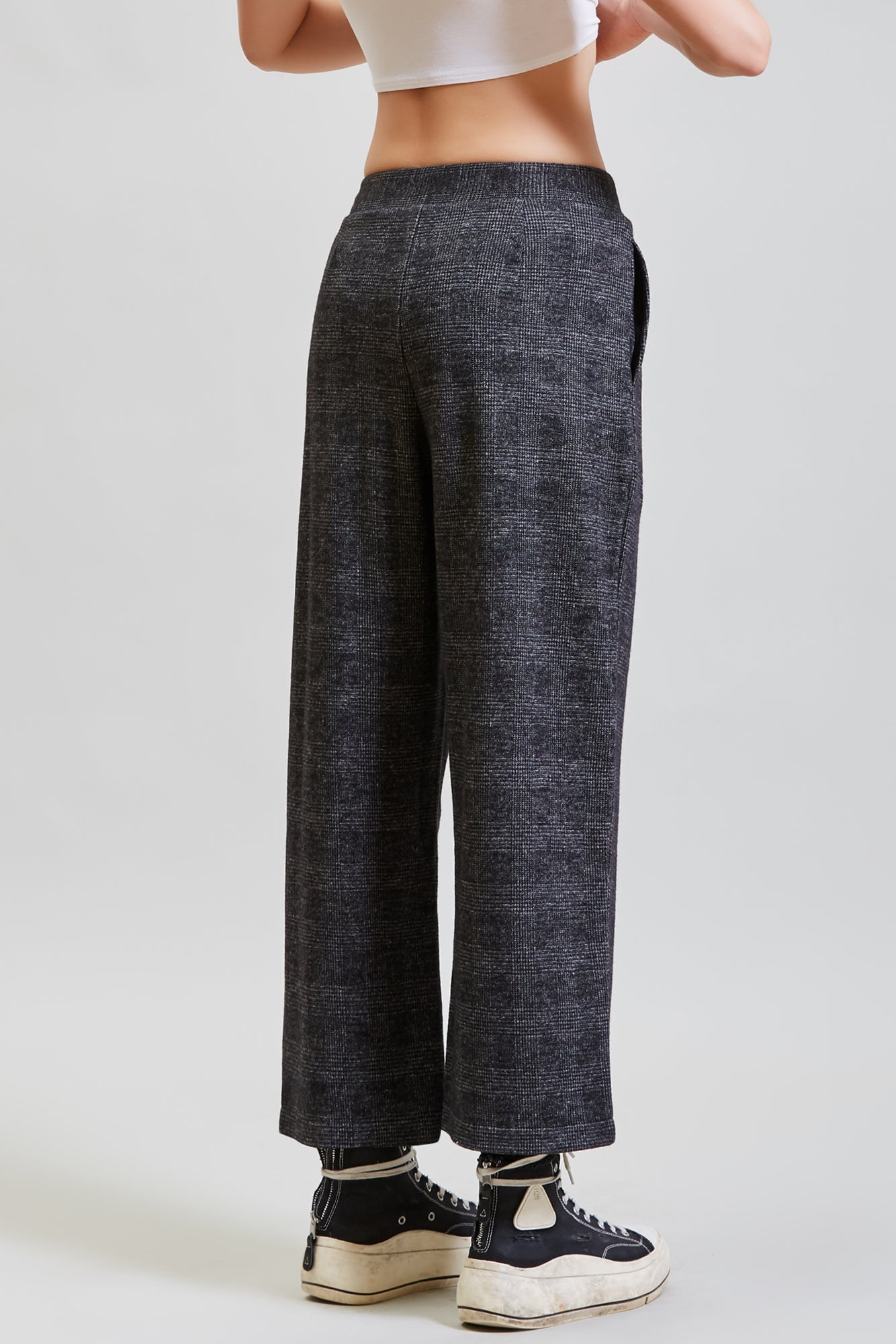 CROPPED PLEATED WIDE LEG PANT - GREY GLEN PLAID