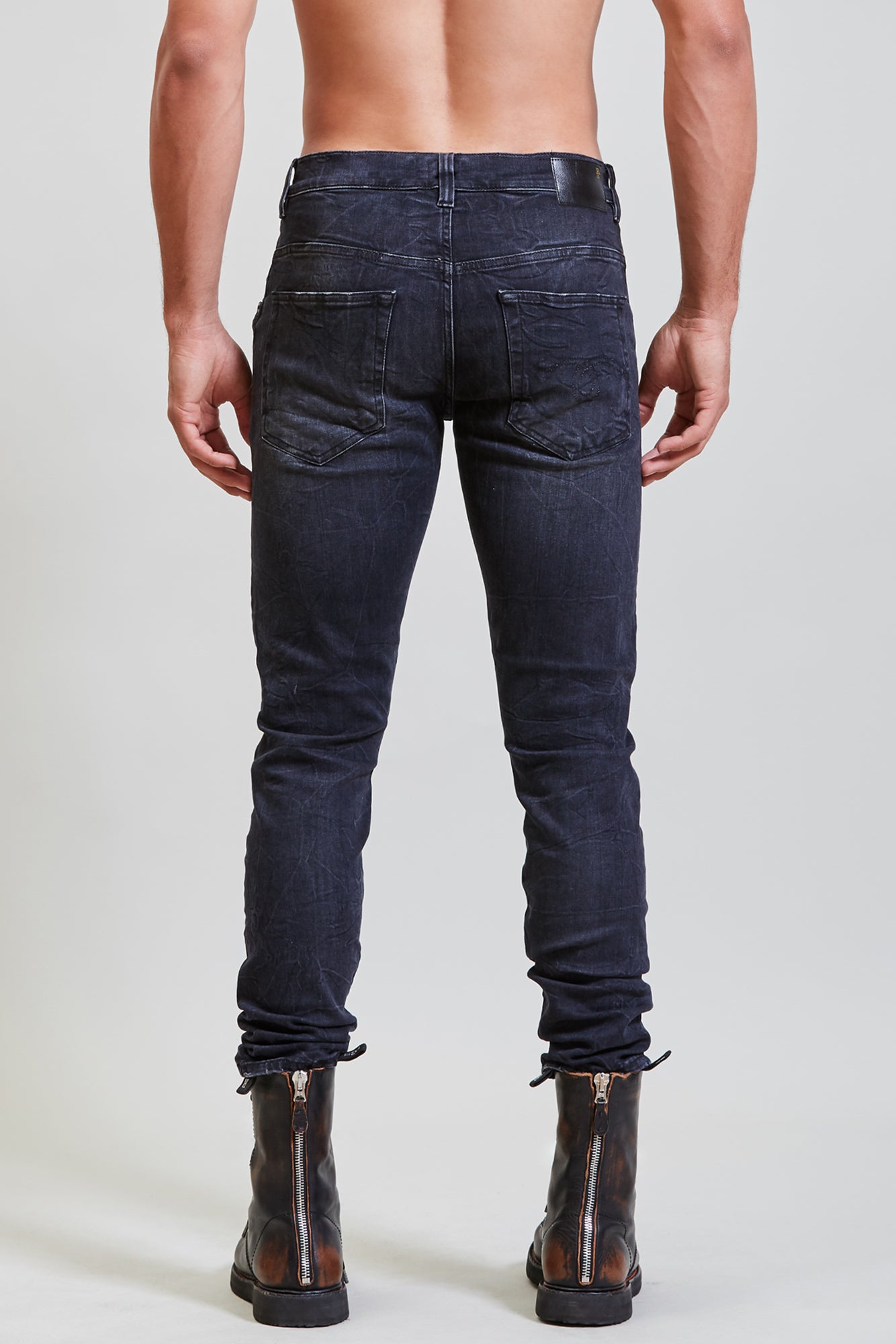 Boy - Black Marble - R13