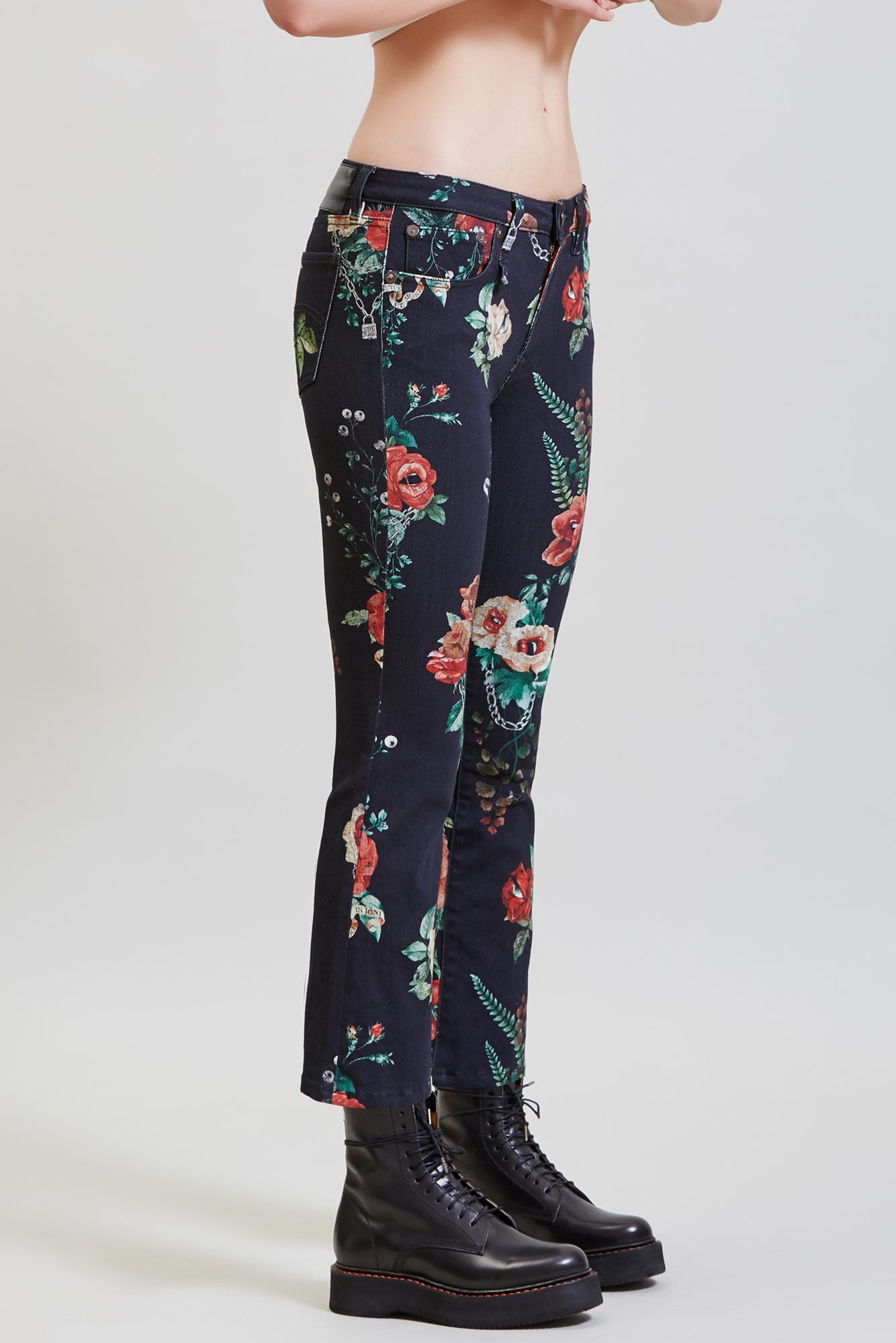 Kick Fit - Useless Treasures Black Floral - R13