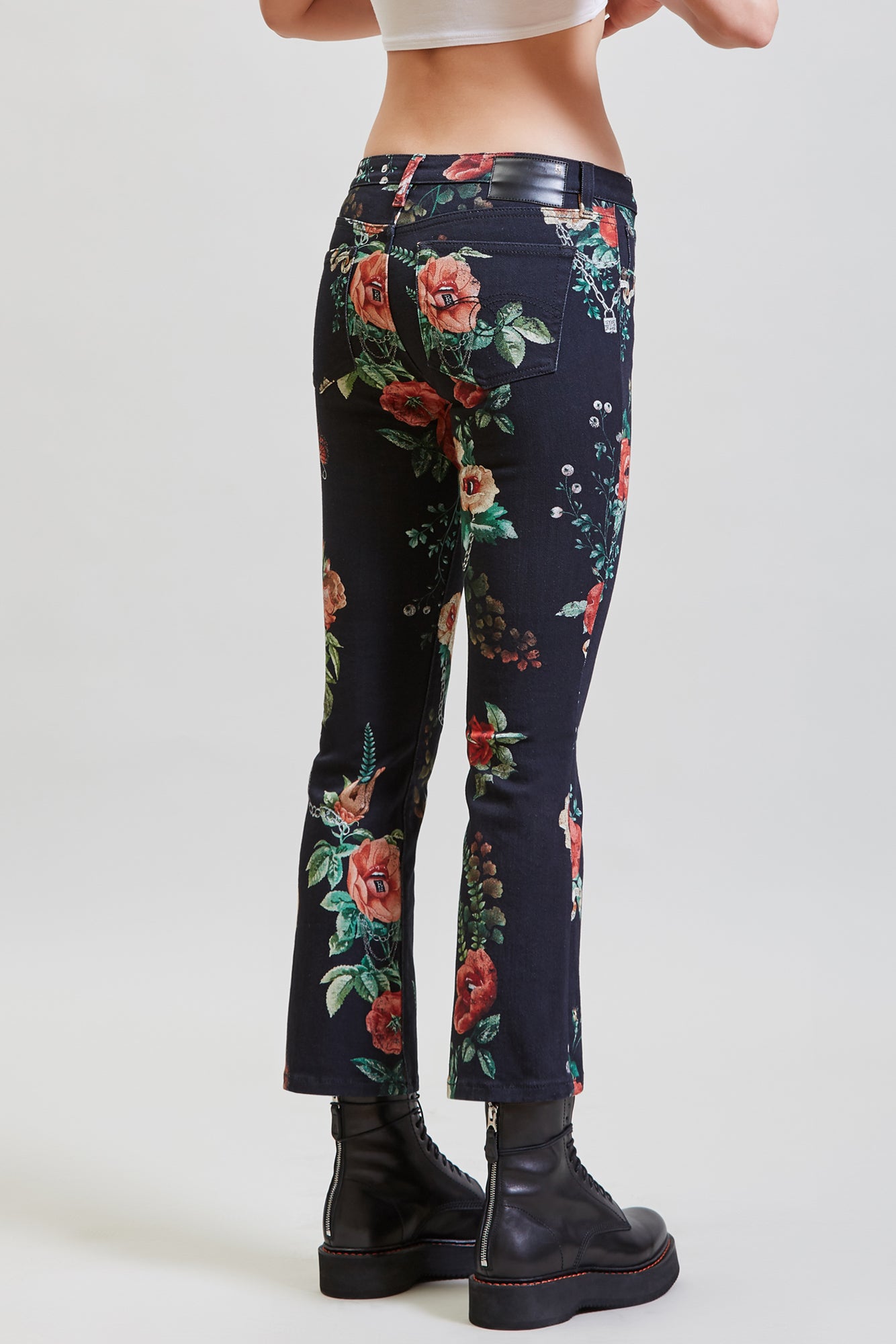 Kick Fit - Useless Treasures Black Floral - R13
