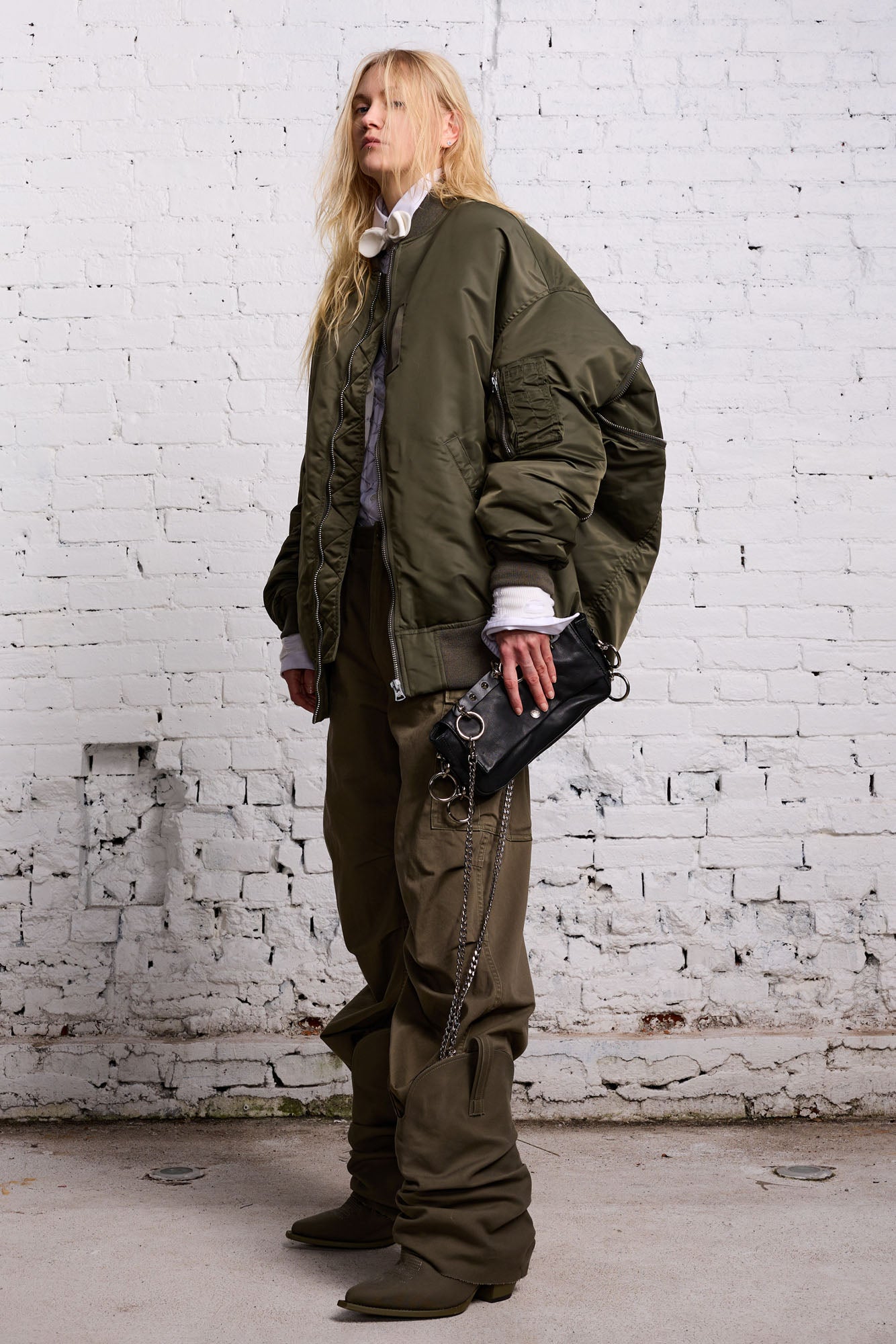 ZIP OUT DOWN BOMBER - OLIVE